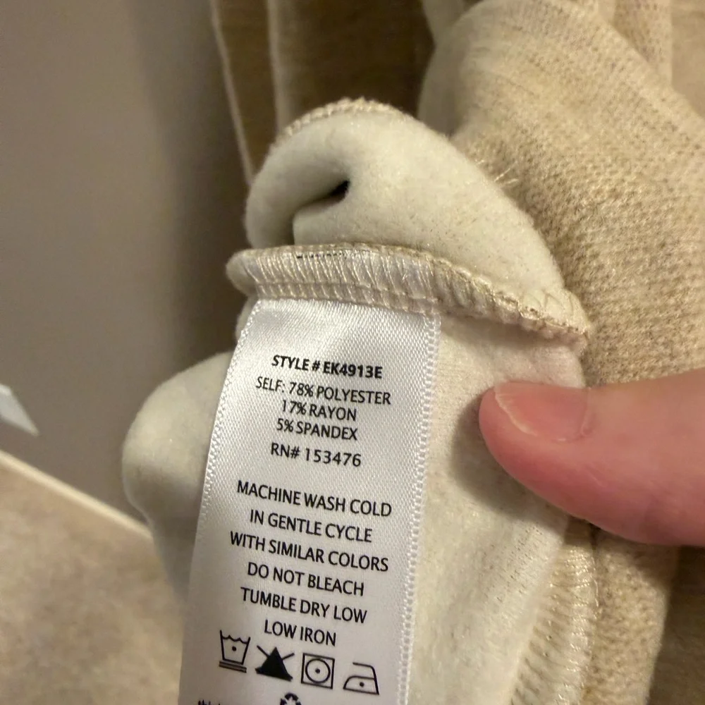 NWT Evereve brand cream top in size large - Picture 7 of 8